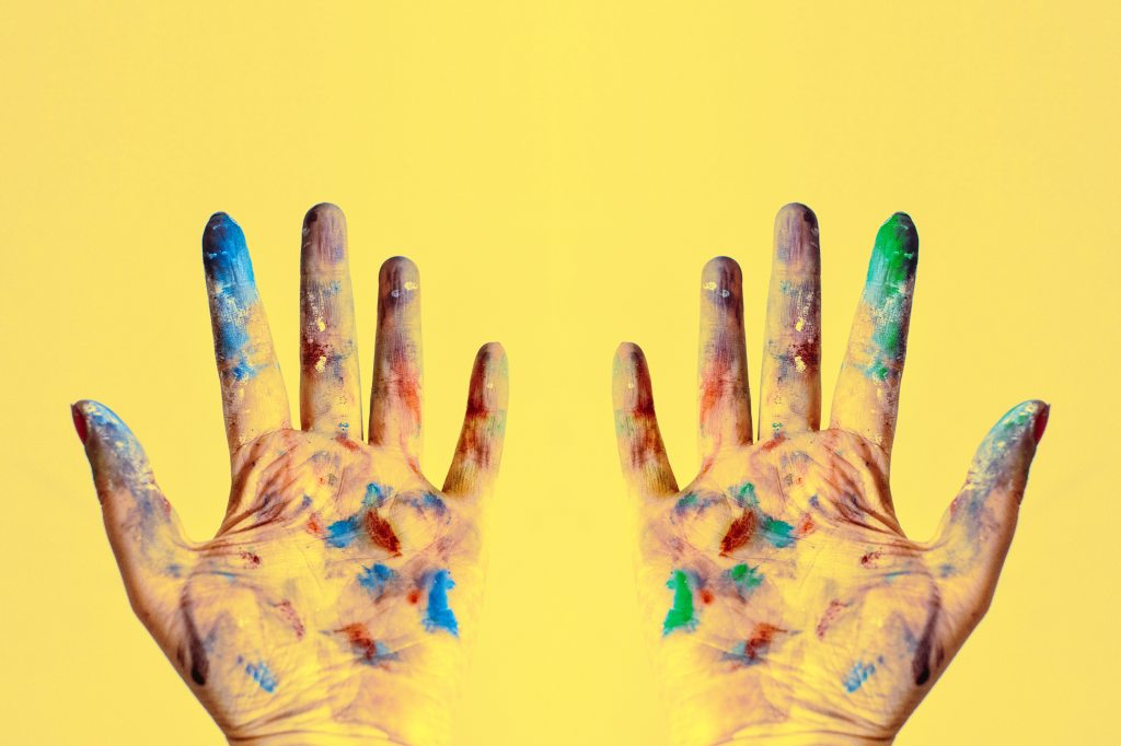 On Why Crowdsourcing Business Model&nbsp;Works